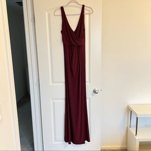Burgundy dress with side slit